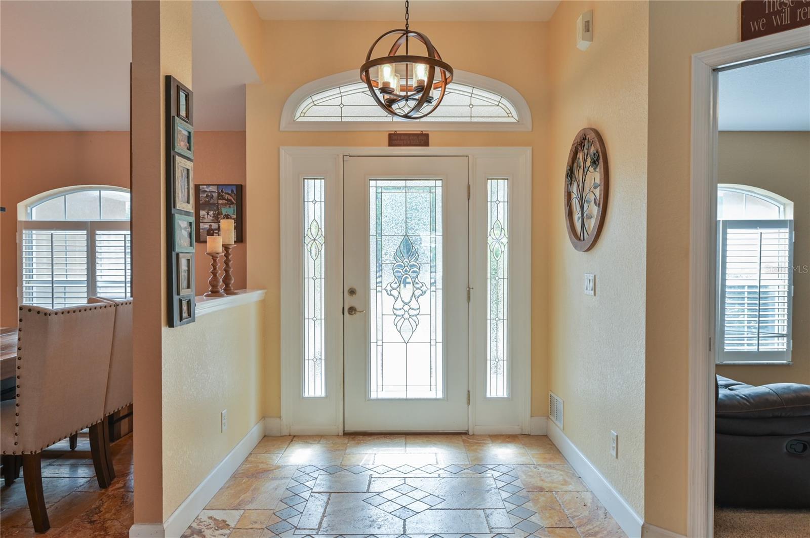 ROLLING HILLS - Residential