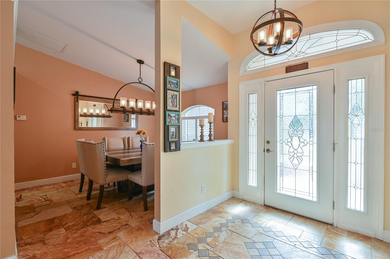 ROLLING HILLS - Residential