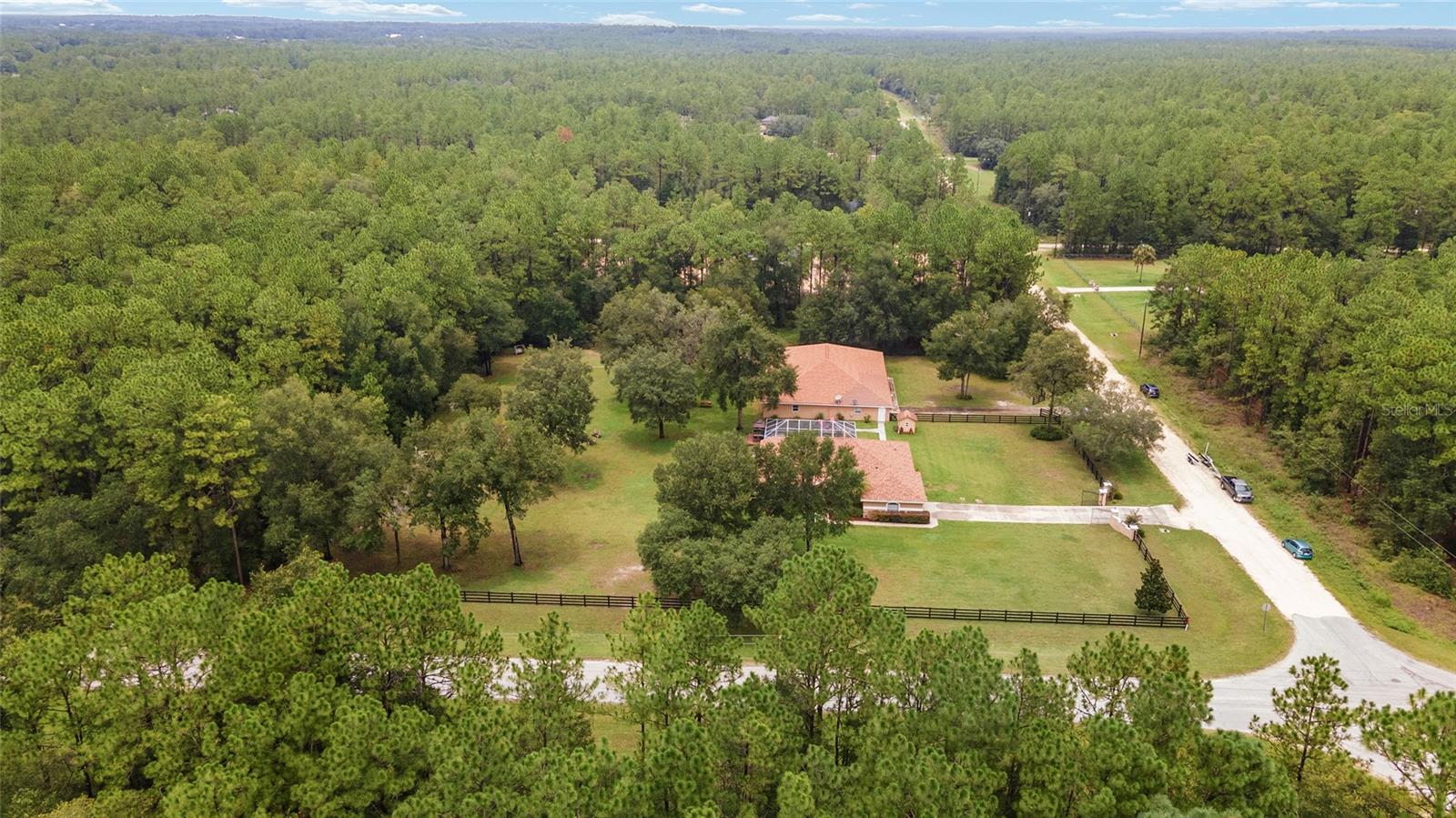 ROLLING HILLS - Residential