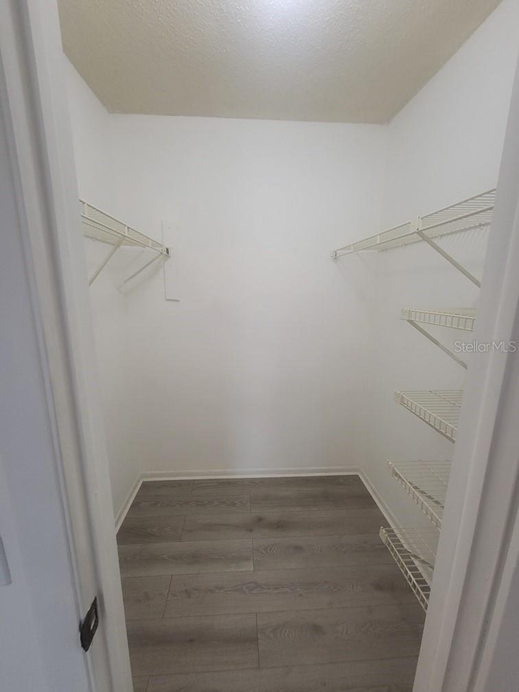 BAYWOOD MEADOWS PH 01 - Residential Lease