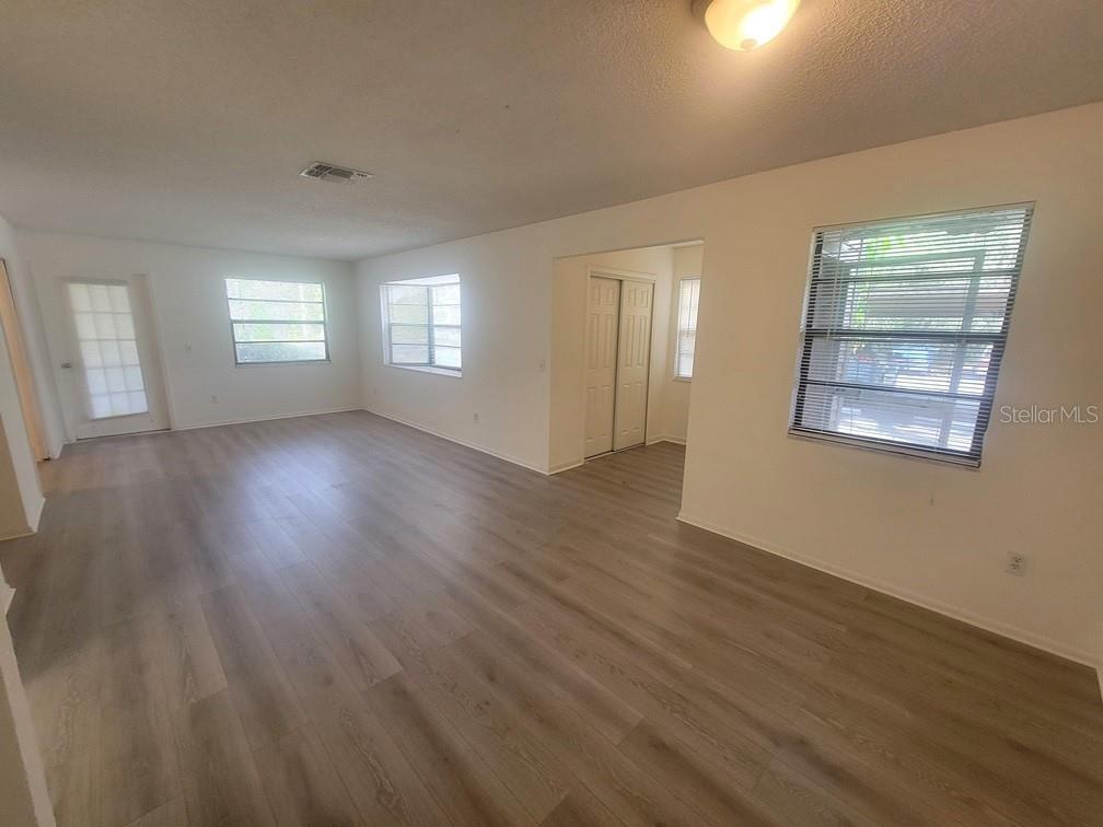 BAYWOOD MEADOWS PH 01 - Residential Lease