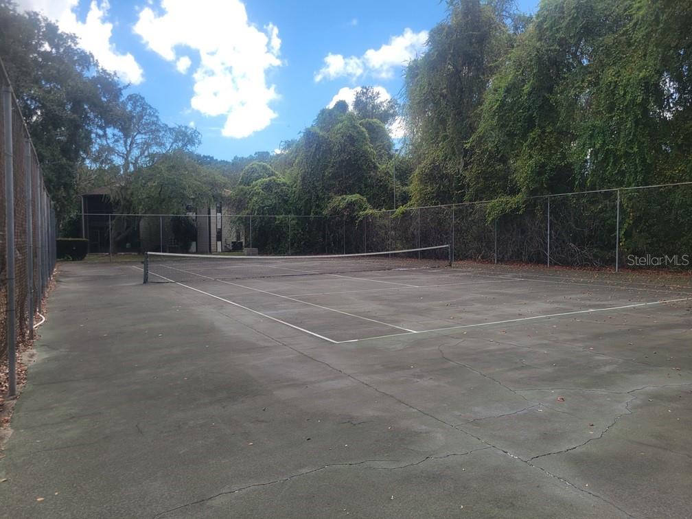 BAYWOOD MEADOWS PH 01 - Residential Lease