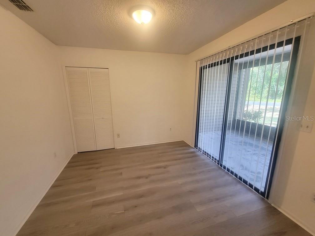 BAYWOOD MEADOWS PH 01 - Residential Lease