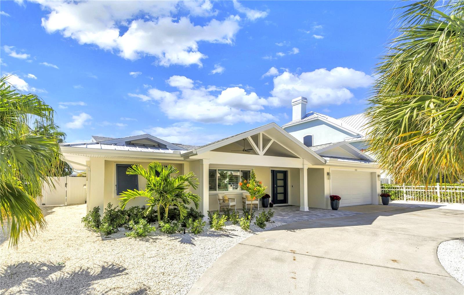 315 HARBOR DRIVE