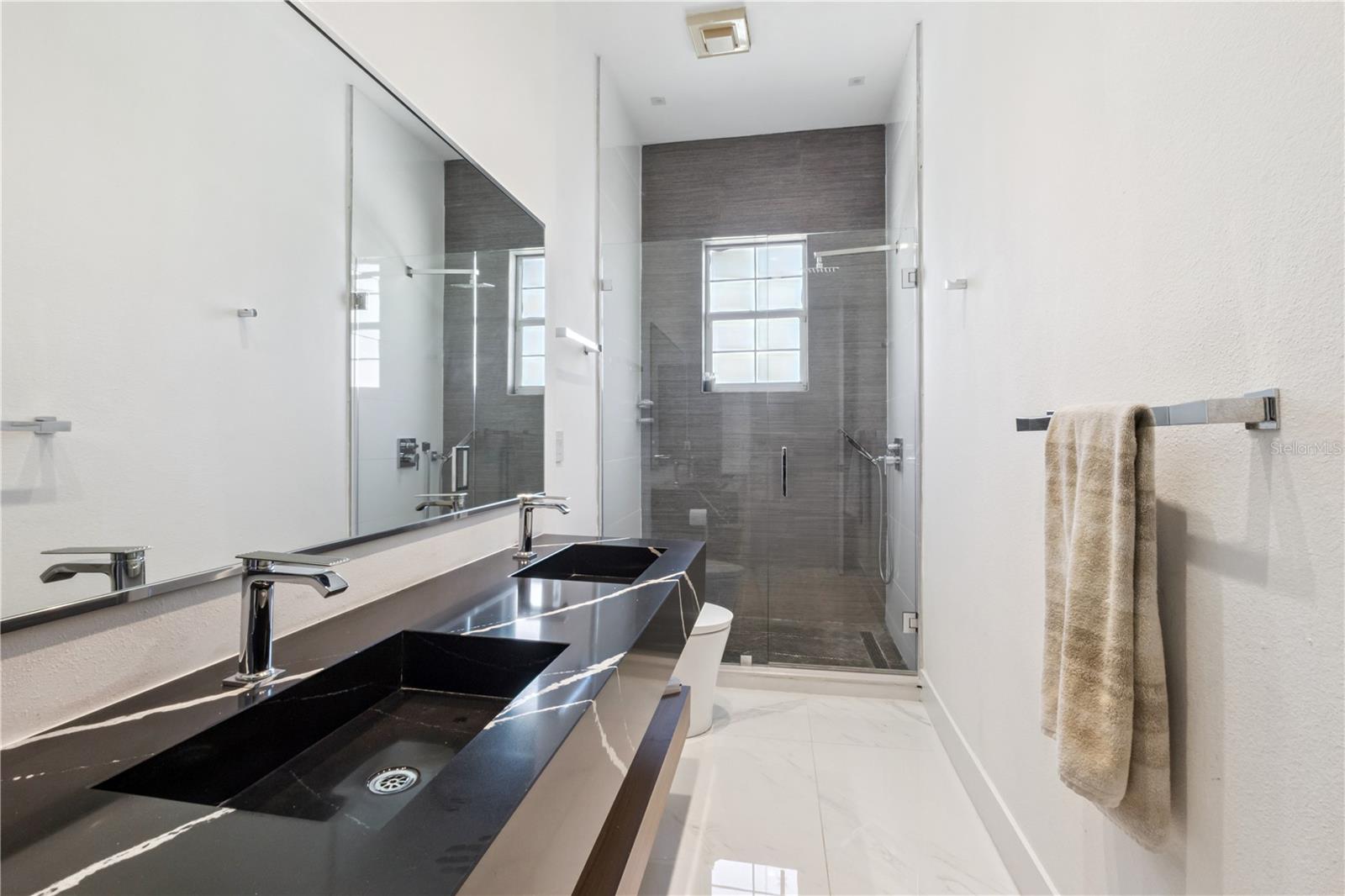 VALLEY VIEW - Residential