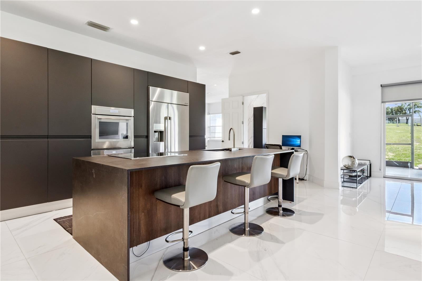 VALLEY VIEW - Residential