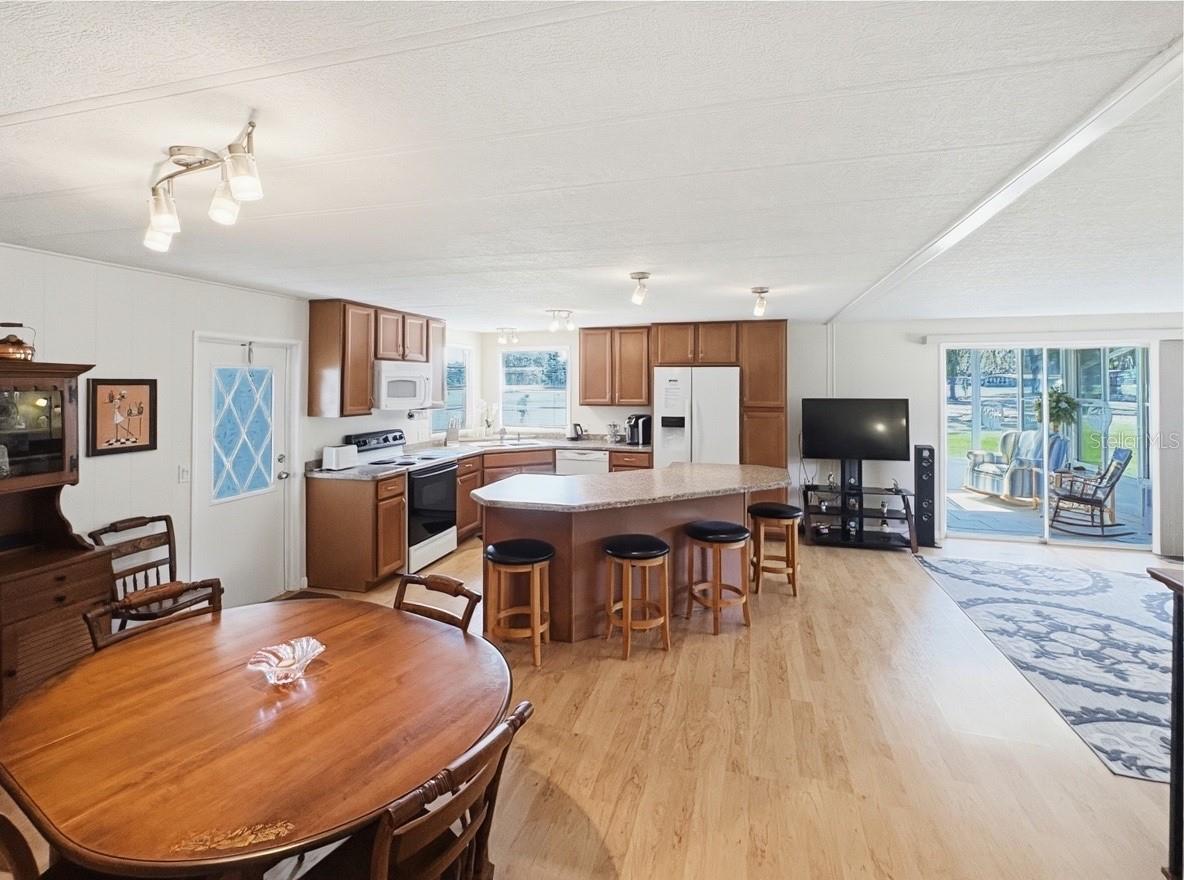 CONTINENTAL CAMPER RESORTS - Residential