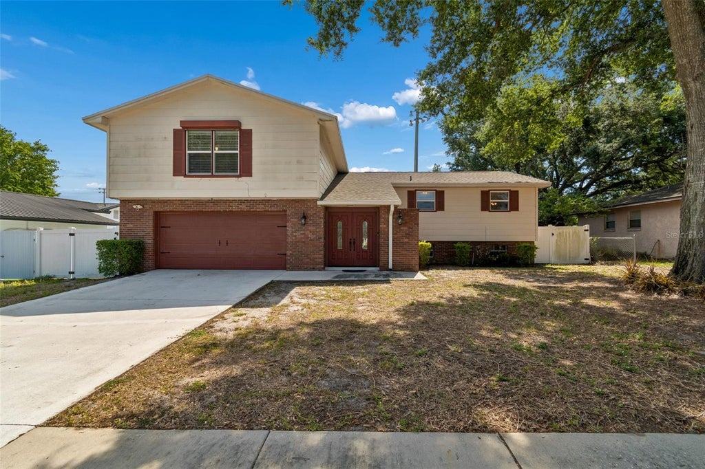 Photo of 2620 Giant Place, Seffner, FL 33584 (MLS # TB8551713)