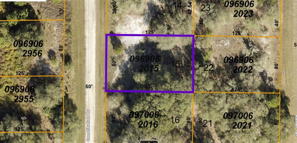 Beautiful lot located in a quiet area of North Port, this lot is ready for the home of your dreams! Close proximity to all the great amenities the city has to offer such as shopping, entertainment, restaurants, and much more! Great area for the avid outdoorsman or nature lovers alike! World-class fishing, golfing, beaches, beautiful rivers and so much more! come get your piece of Florida dreamland, they aren't making anymore!
FLOOD ZONE X