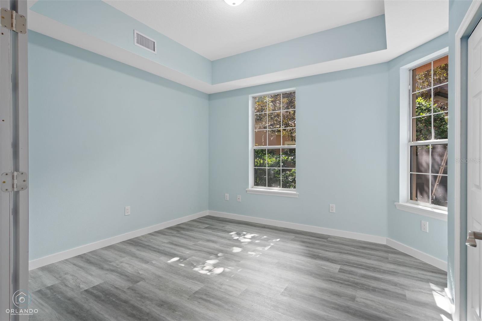 HOWEY MISSION SONOMA CONDO - Residential