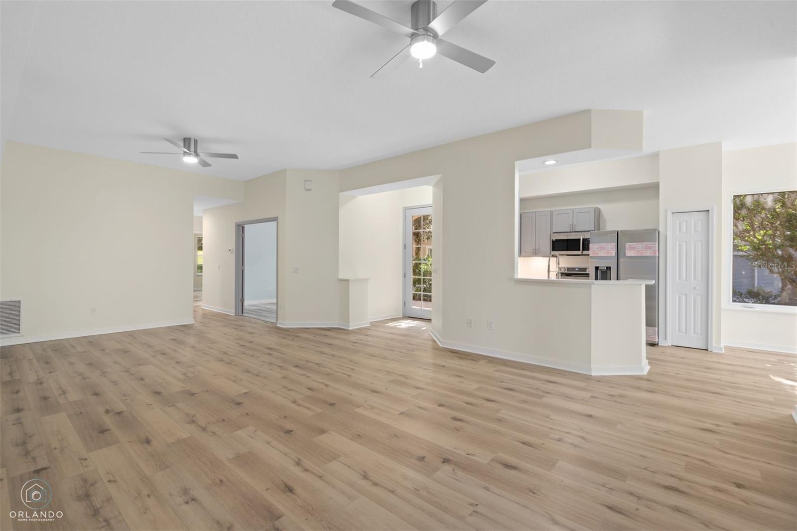 HOWEY MISSION SONOMA CONDO - Residential