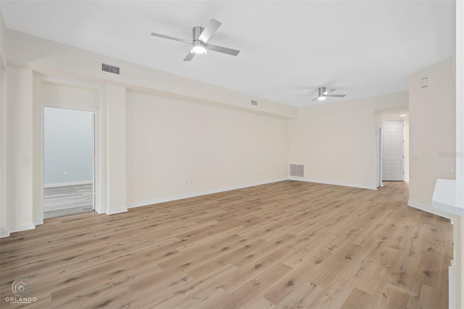 HOWEY MISSION SONOMA CONDO - Residential