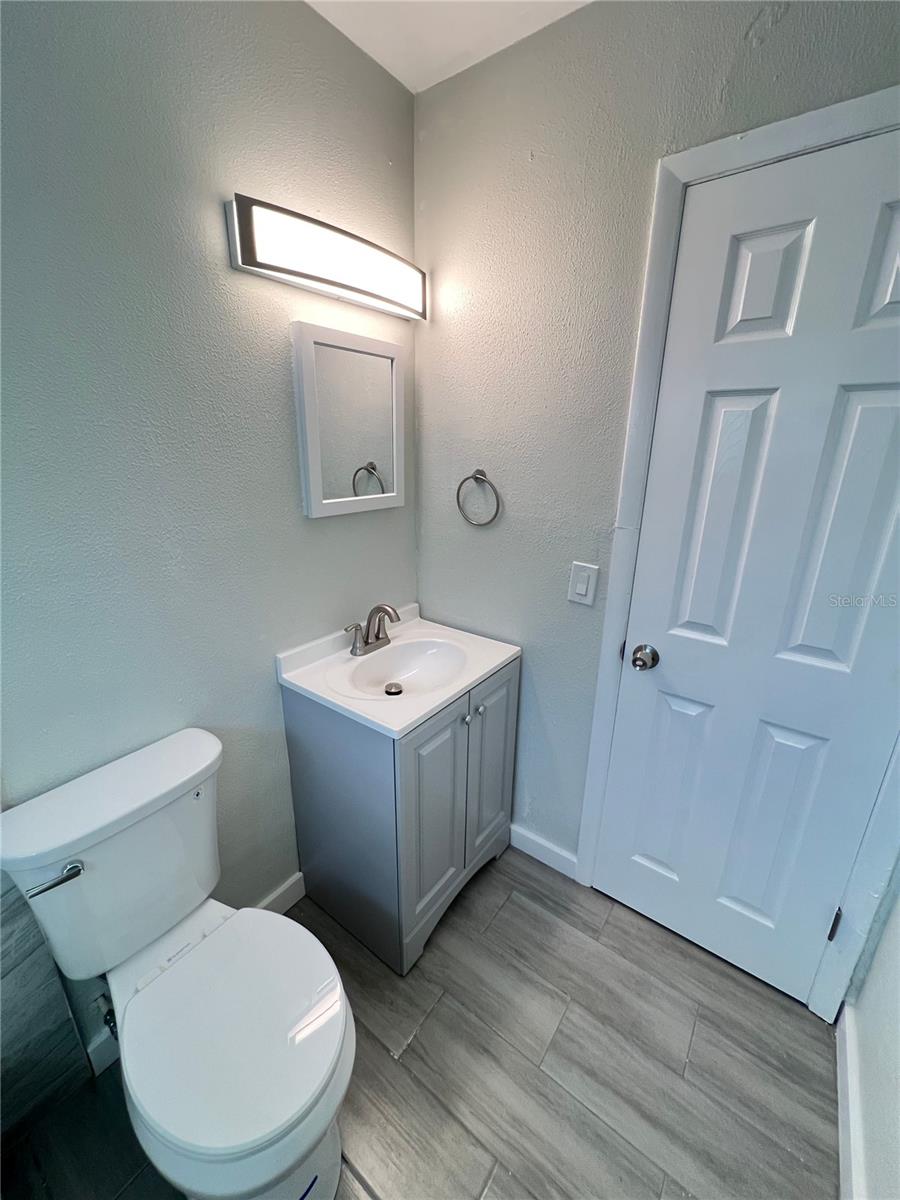 GULF GATE MANOR - Residential Lease