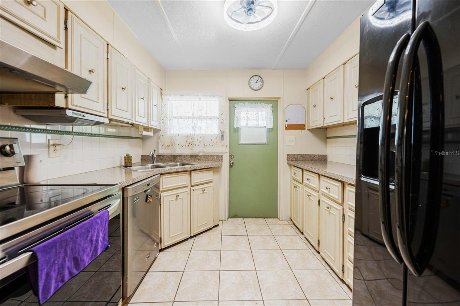 12280 FAIRWAY AVENUE