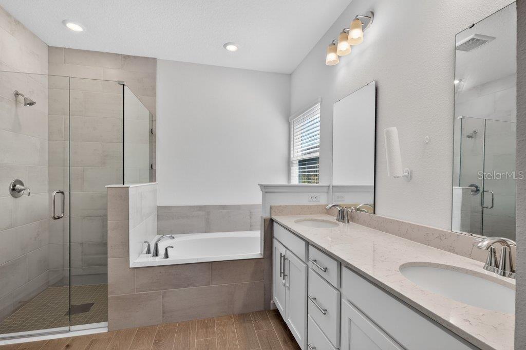 WHISPER CRK PH 11 UN B - Residential