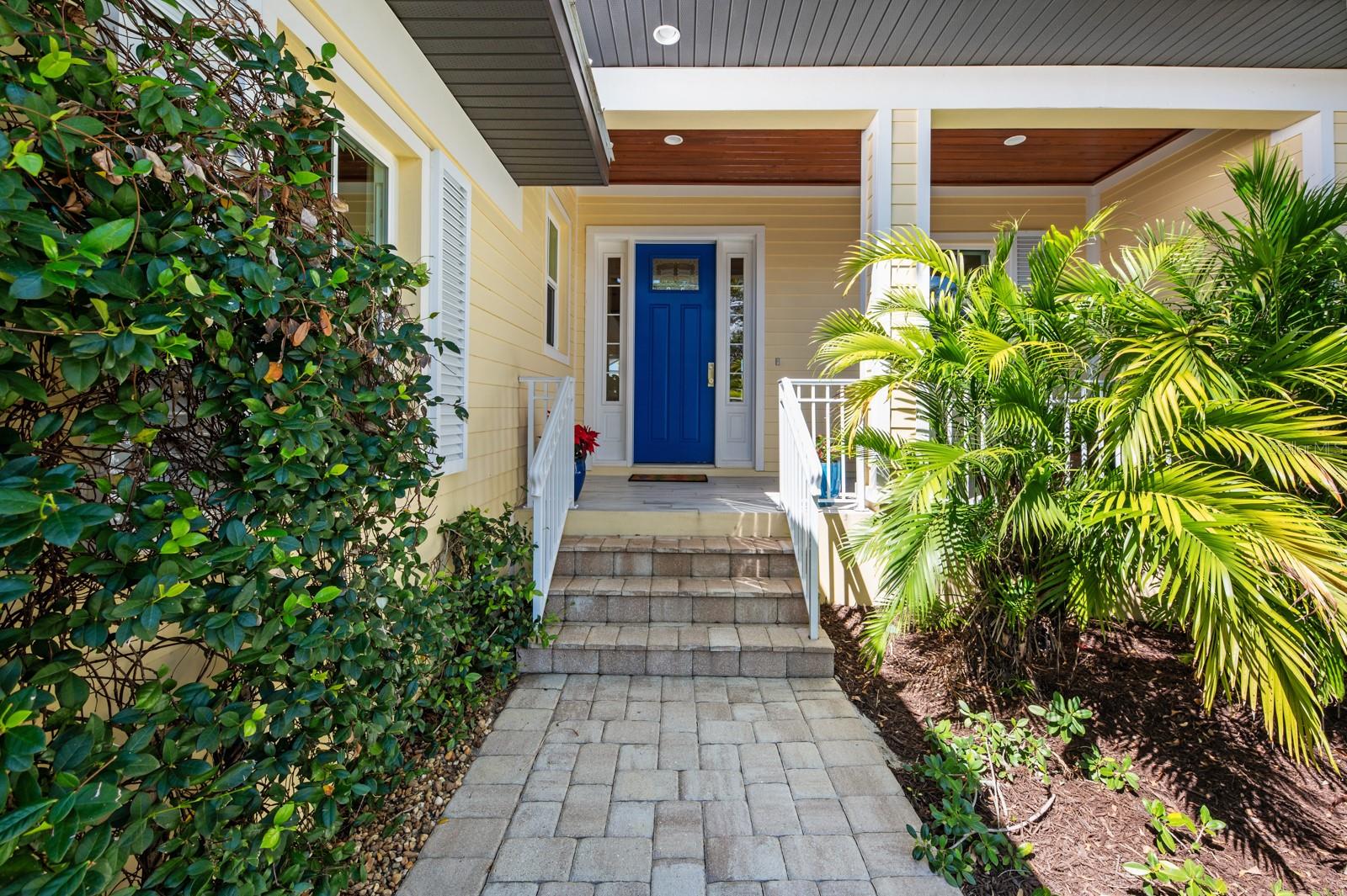 SARA SANDS - Residential