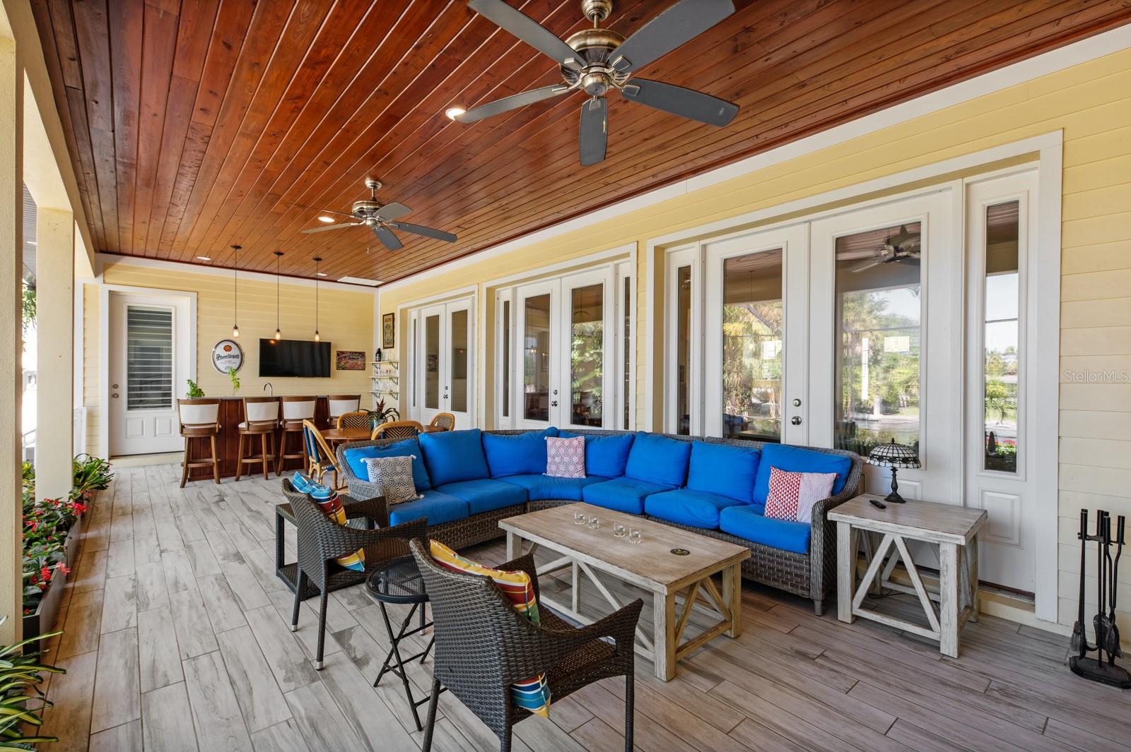 SARA SANDS - Residential