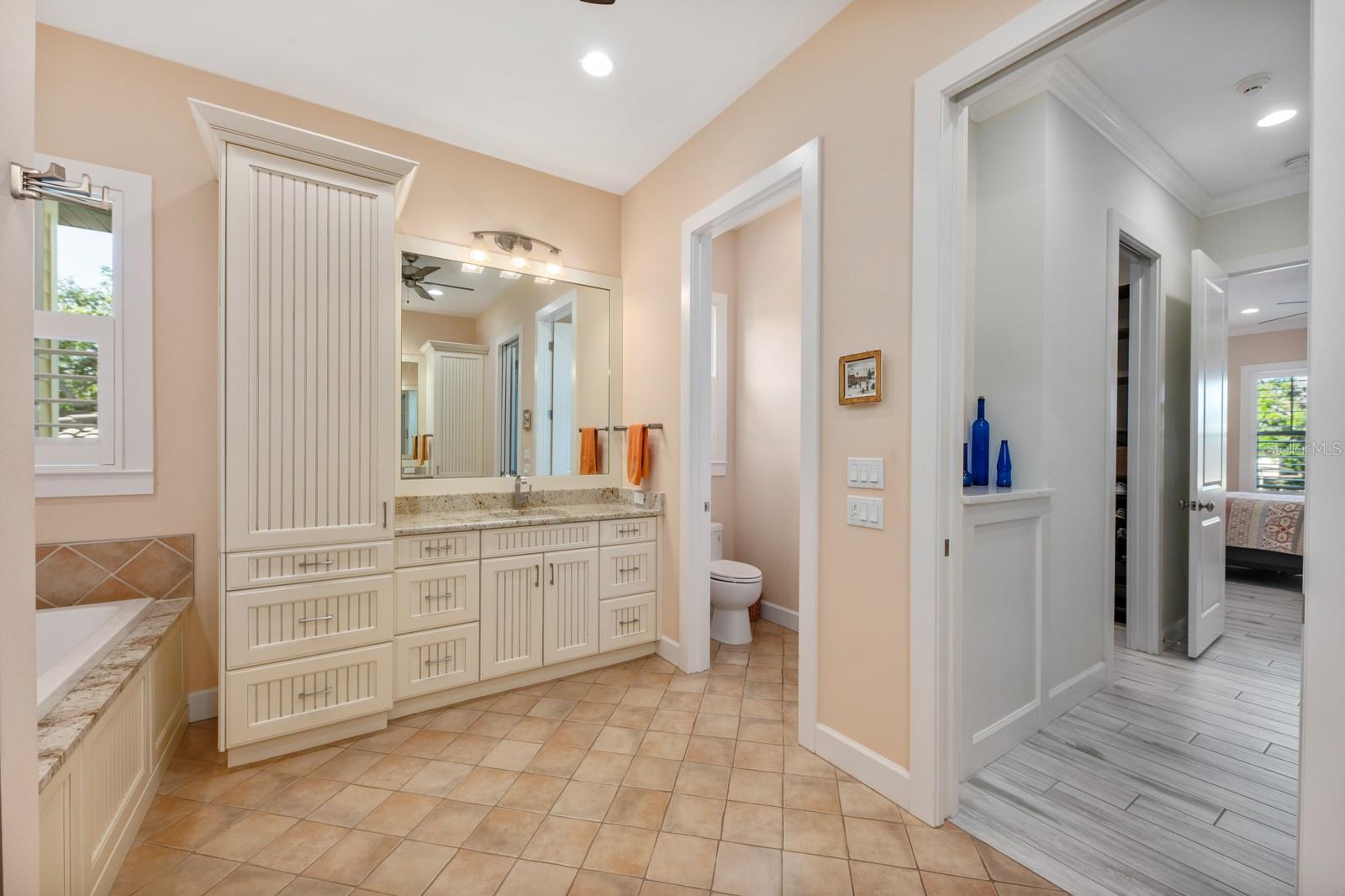 SARA SANDS - Residential