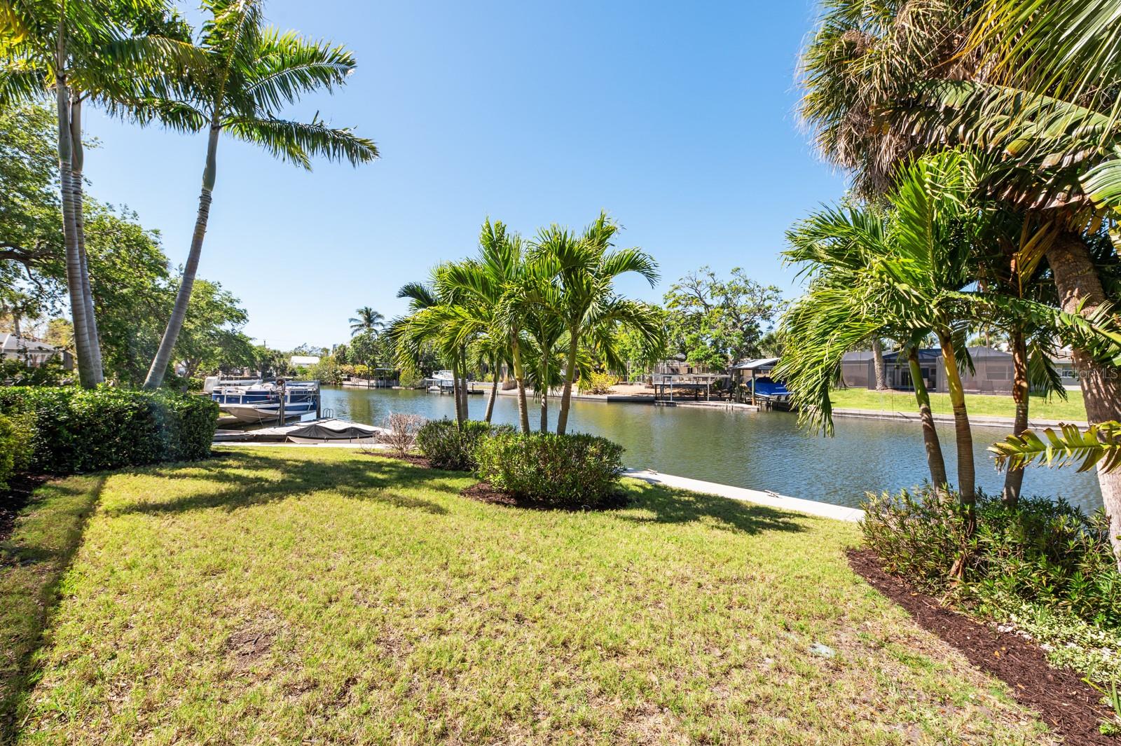 SARA SANDS - Residential