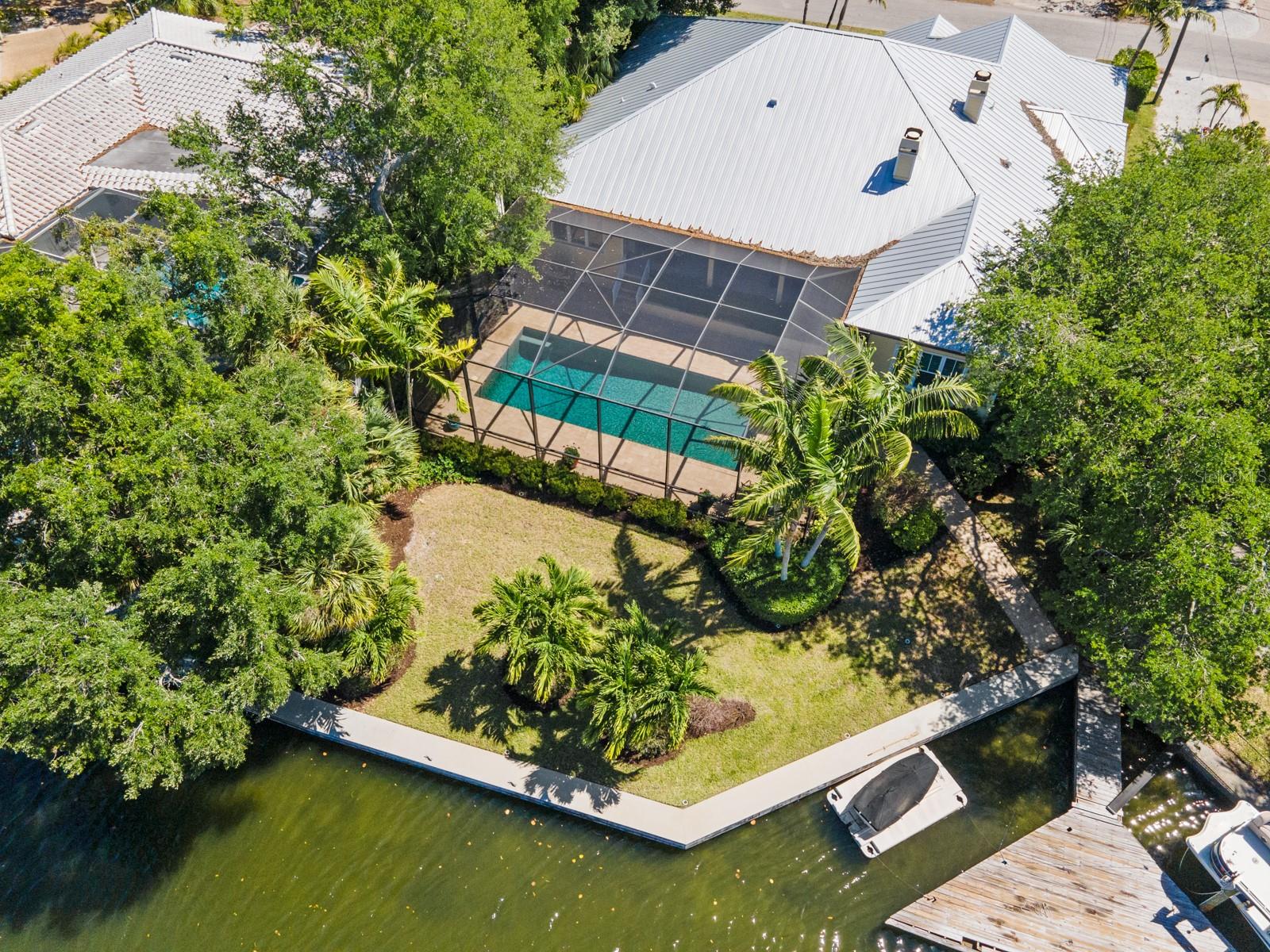 SARA SANDS - Residential