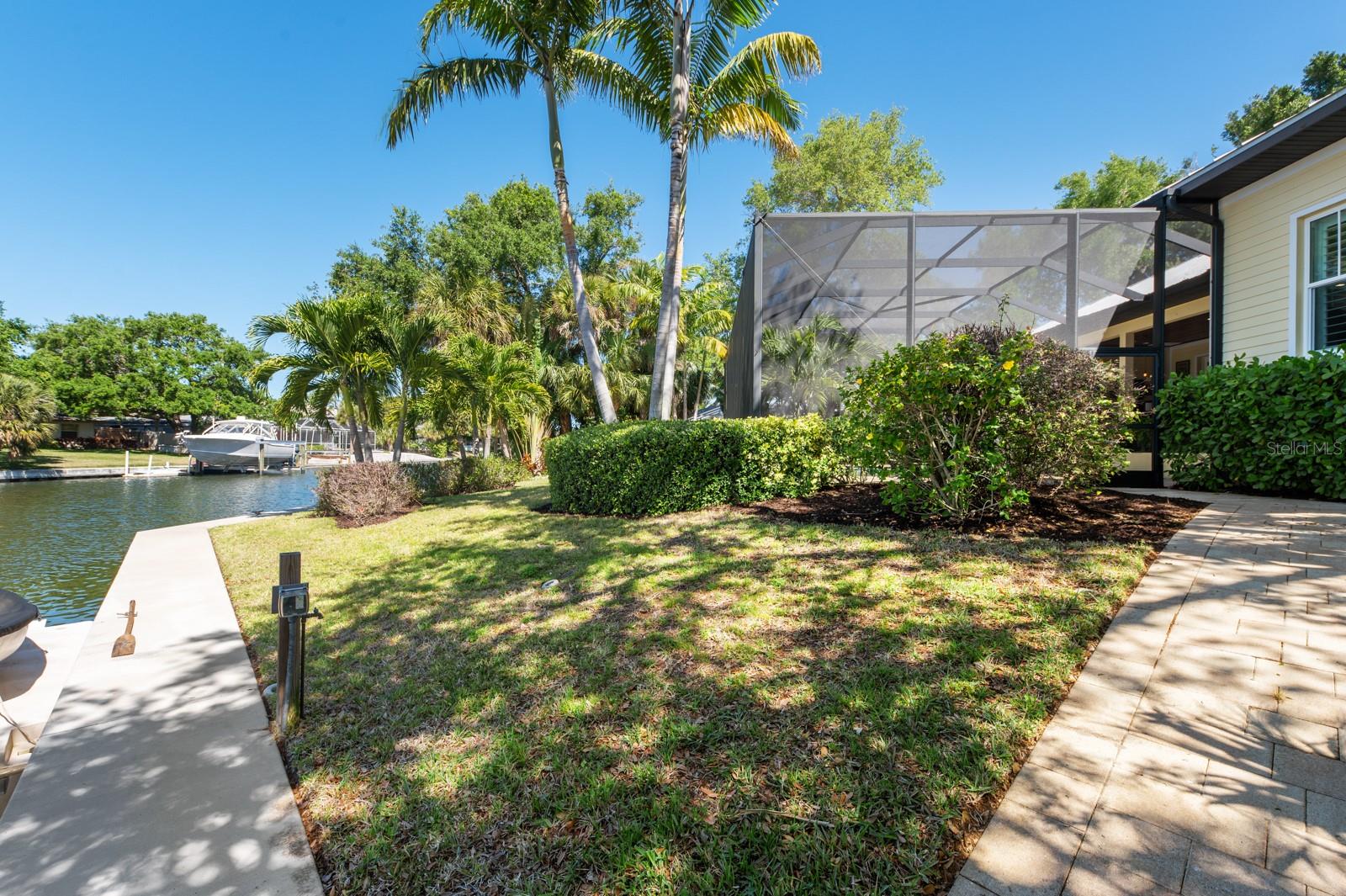 SARA SANDS - Residential