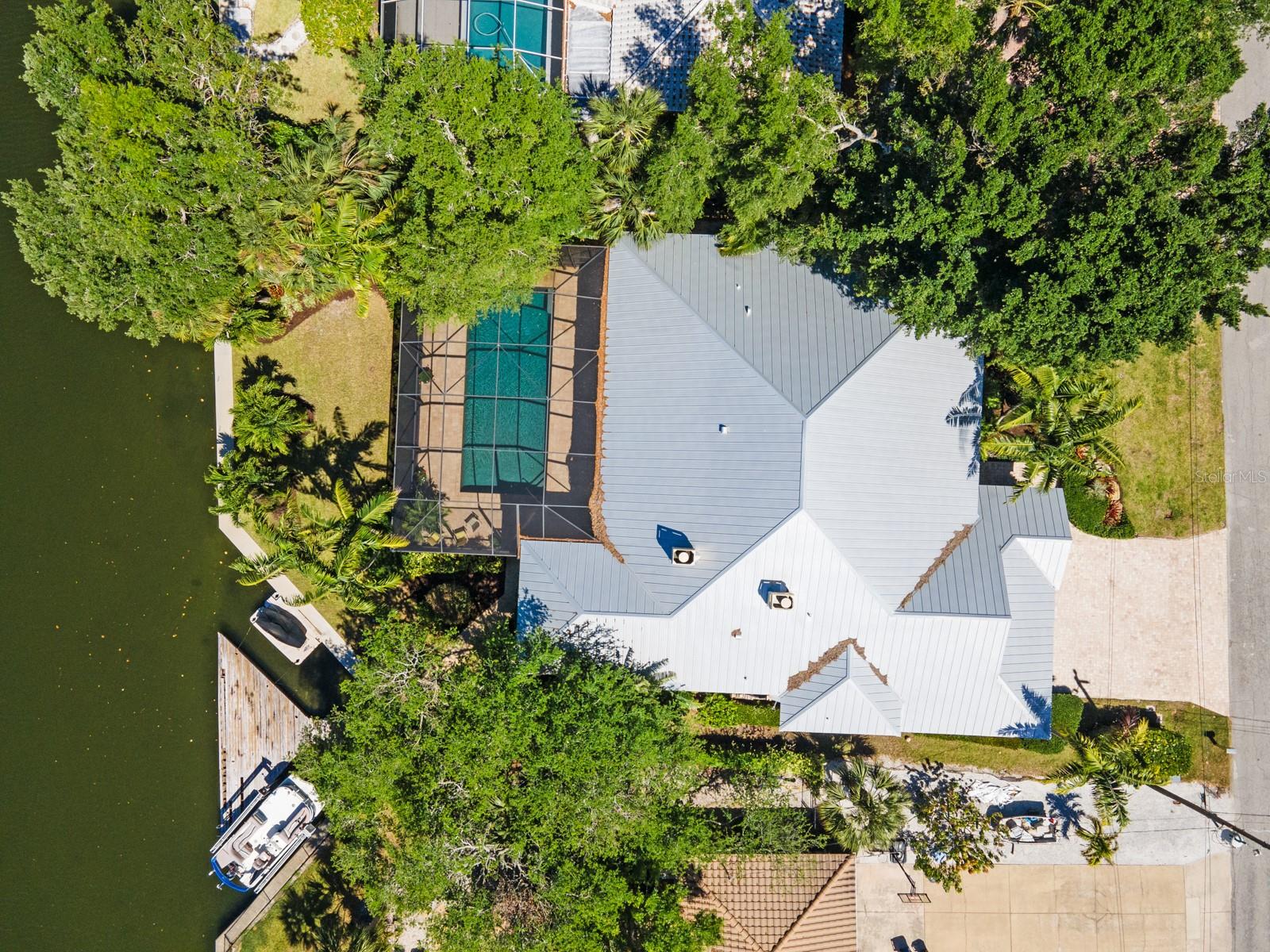 SARA SANDS - Residential