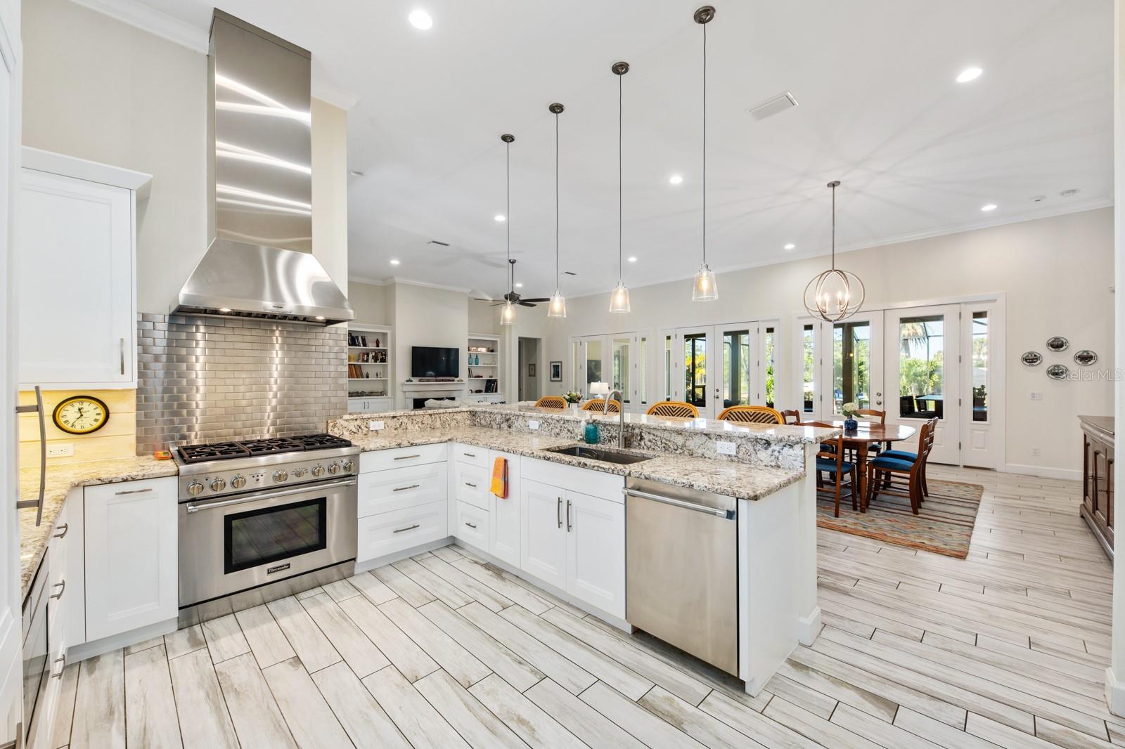 SARA SANDS - Residential