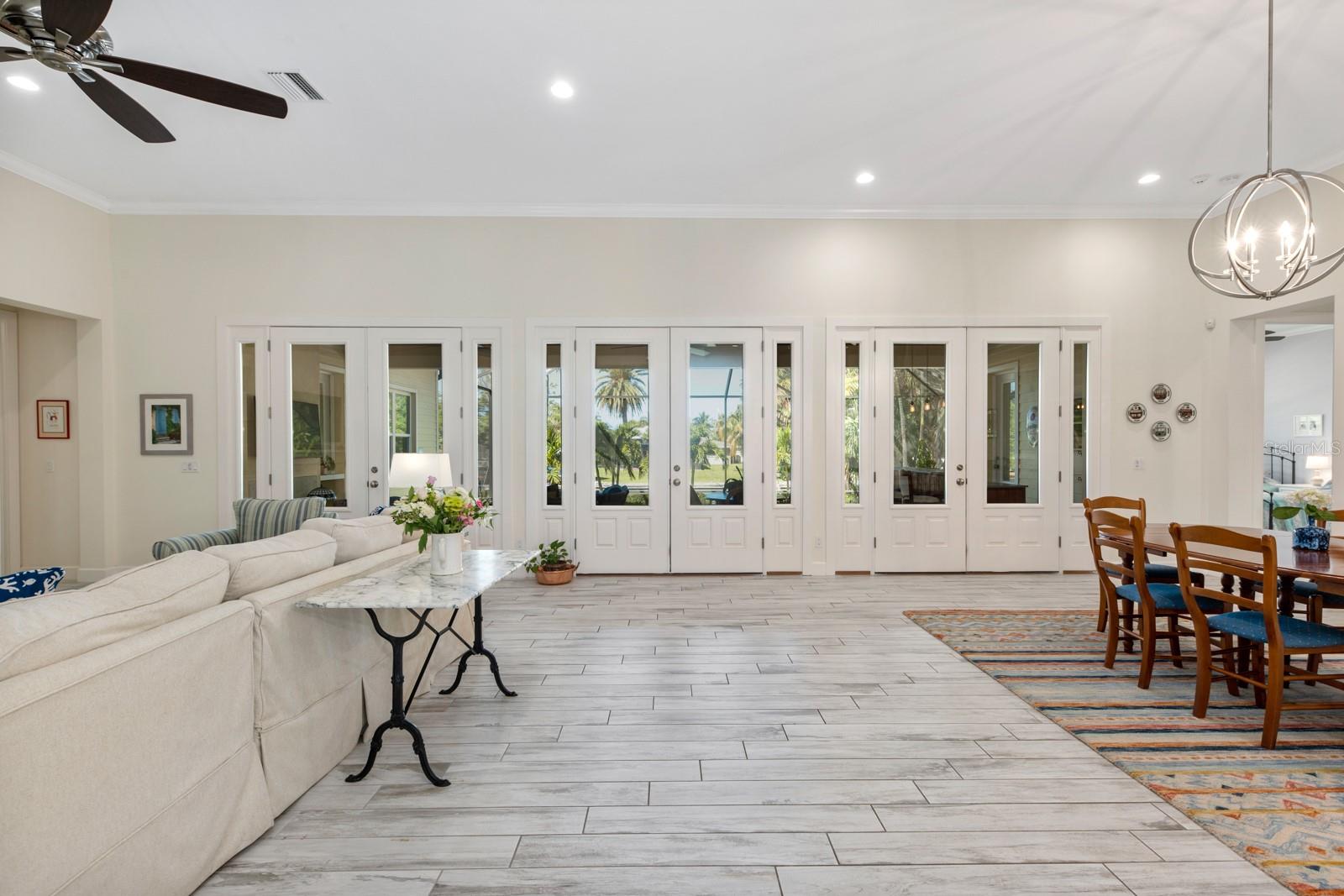 SARA SANDS - Residential