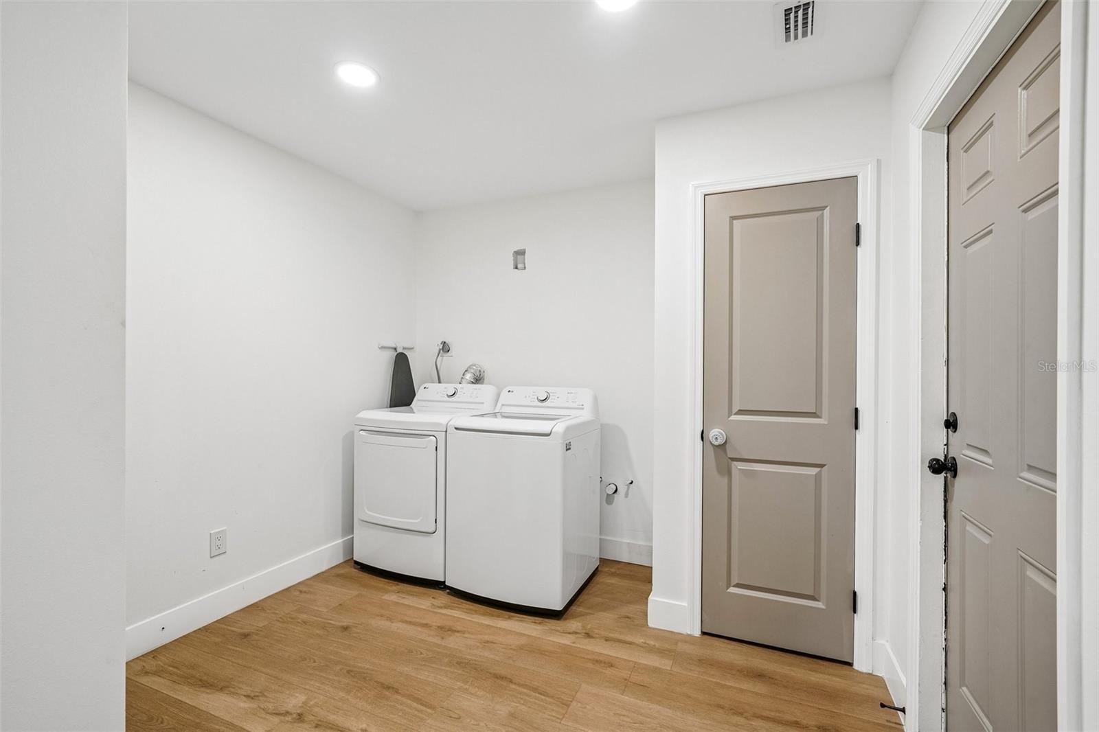ORANGE TERRACE 2ND ADD - Residential