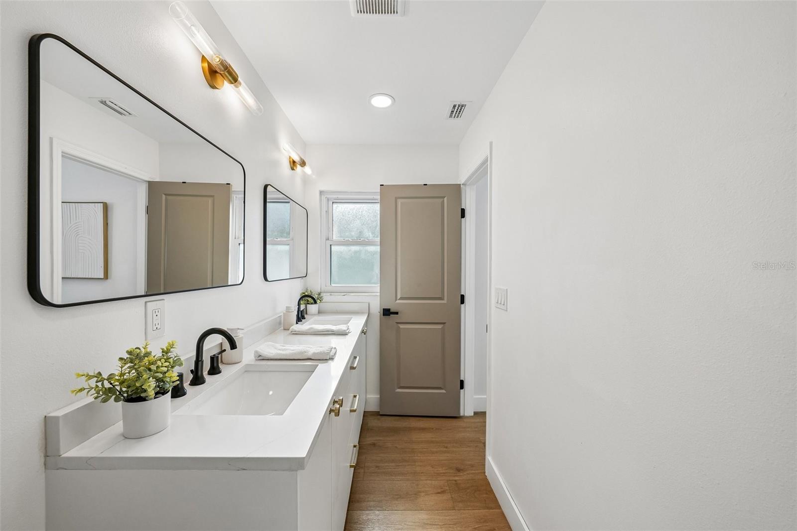 ORANGE TERRACE 2ND ADD - Residential