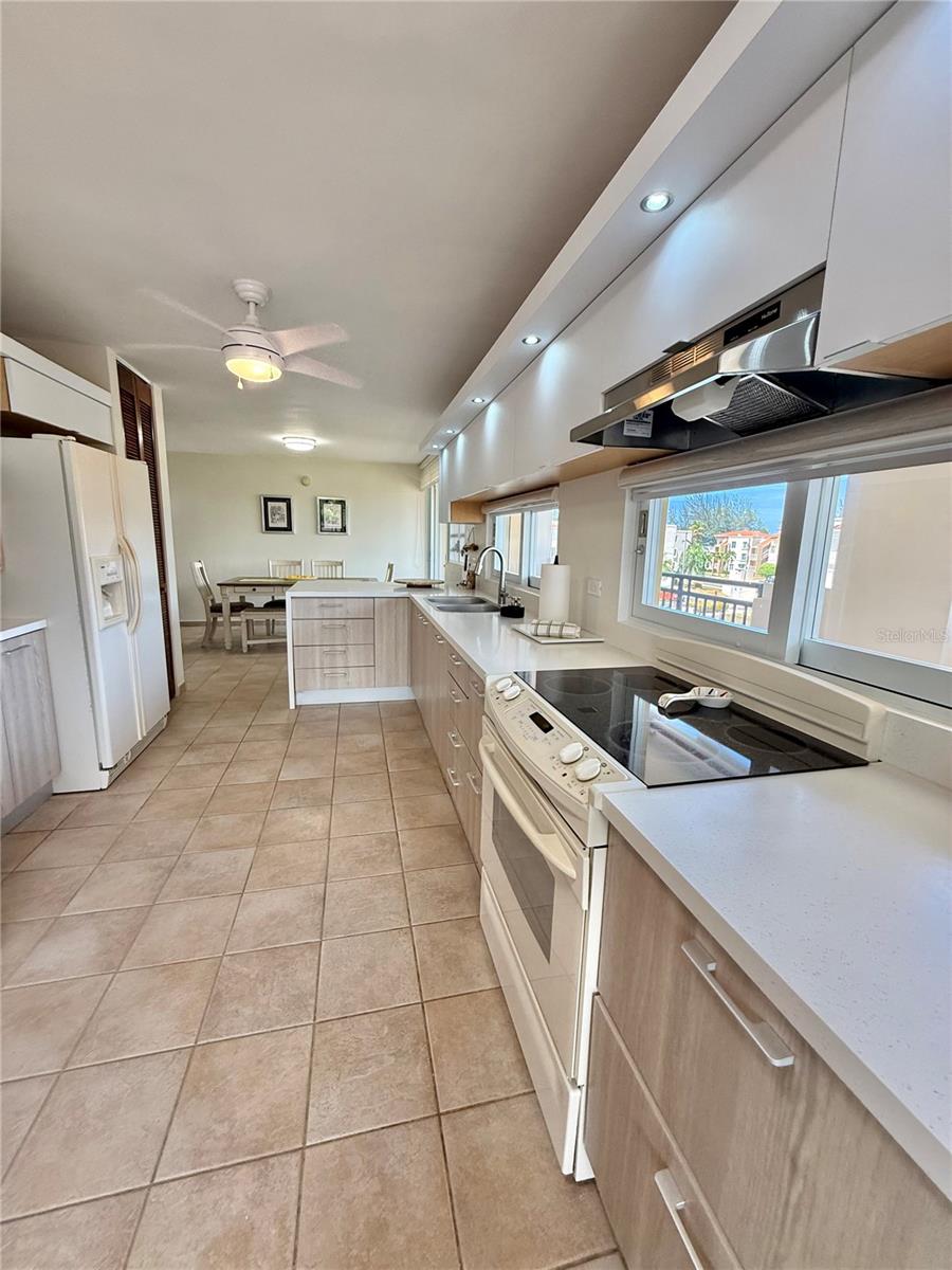 CONTINENTAL  BEACH RESORT - Residential