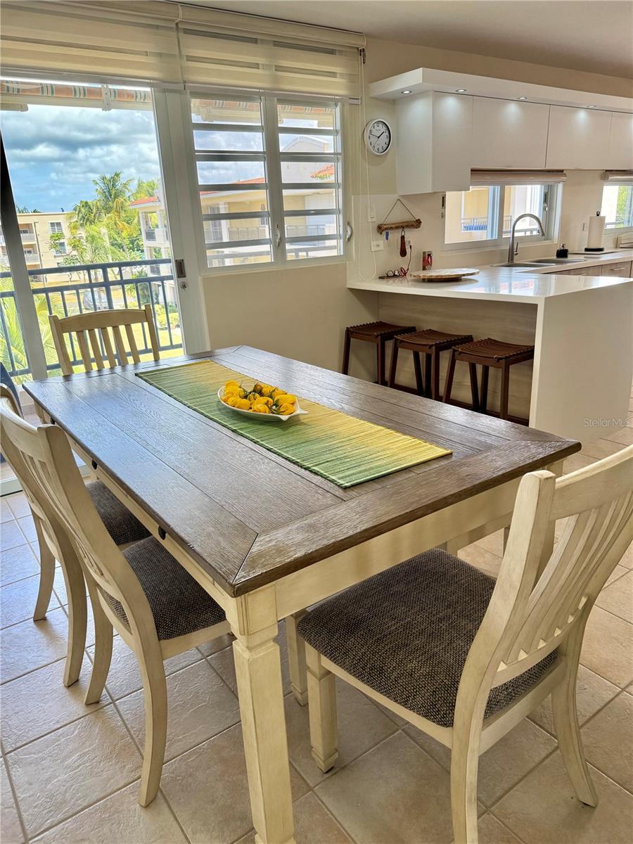 CONTINENTAL  BEACH RESORT - Residential