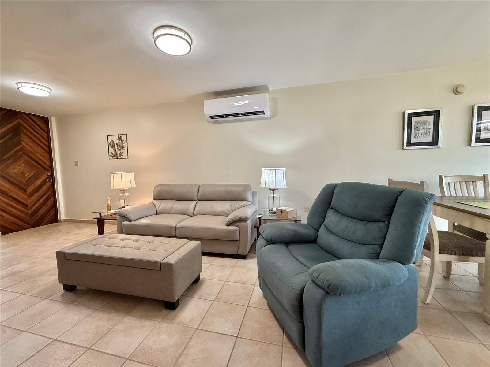 CONTINENTAL  BEACH RESORT - Residential