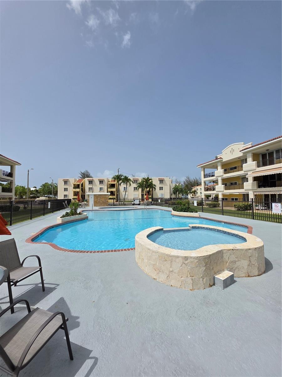 CONTINENTAL  BEACH RESORT - Residential