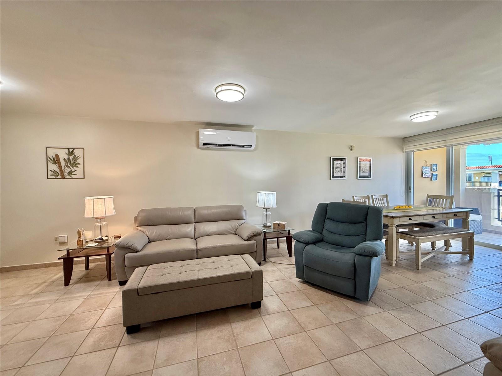 CONTINENTAL  BEACH RESORT - Residential