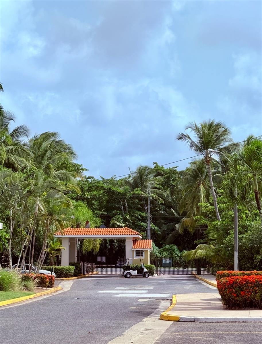 CONTINENTAL  BEACH RESORT - Residential