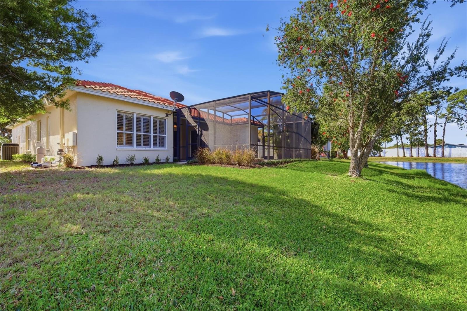 HUNTINGTON POINTE - Residential