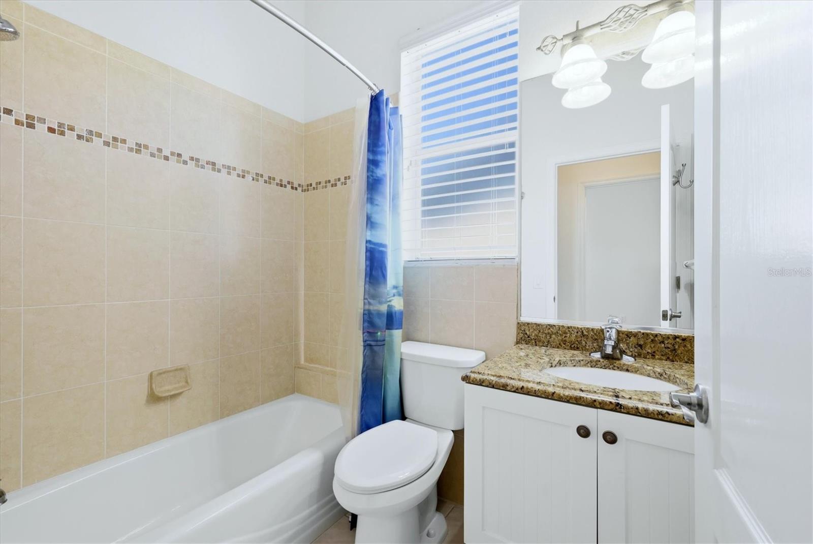 HUNTINGTON POINTE - Residential