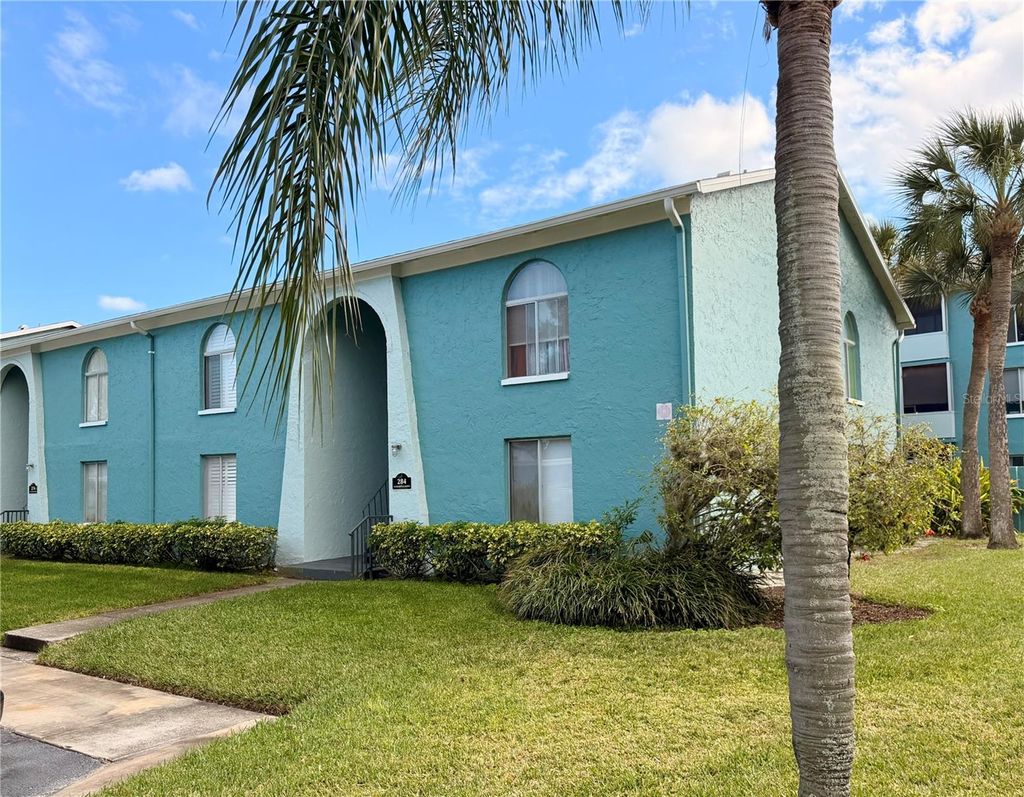 Photo of 284 115th Avenue N #3, St Petersburg, FL 33716 (MLS # TB8459394)