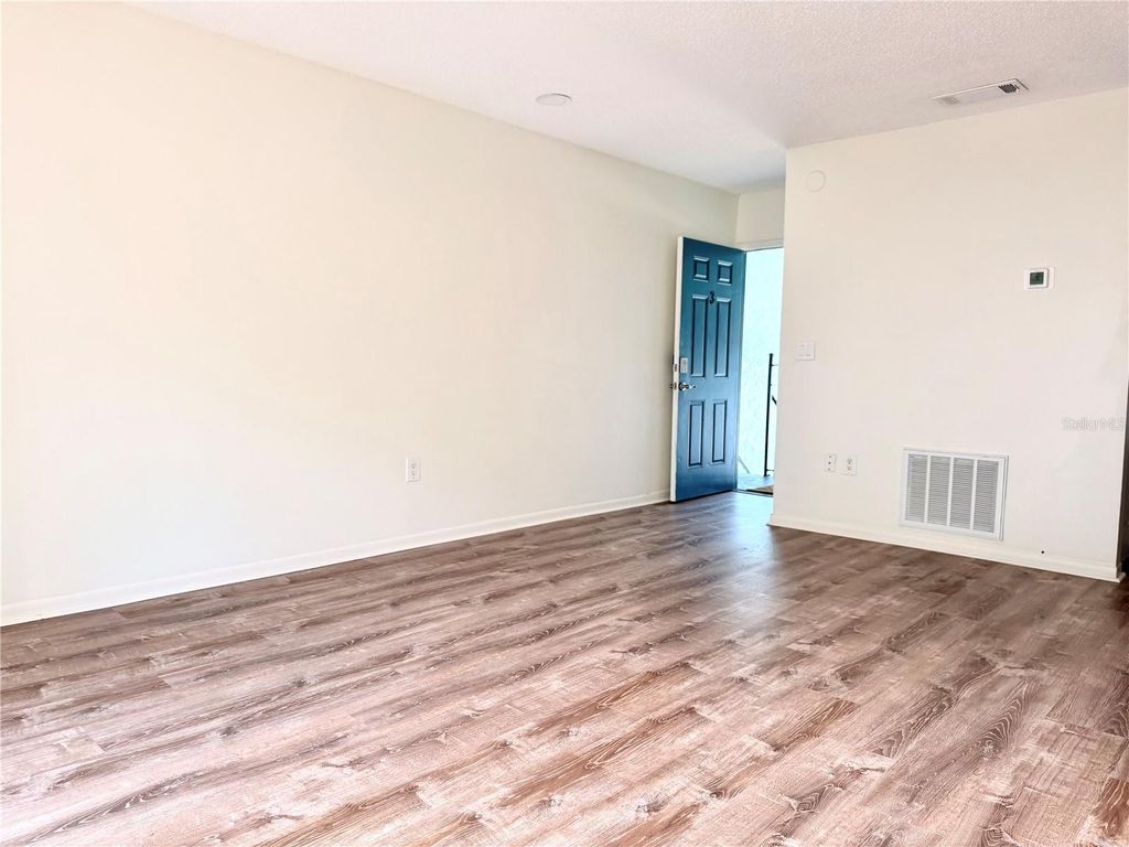 Photo of 284 115th Avenue N #3, St Petersburg, FL 33716 (MLS # TB8459394)