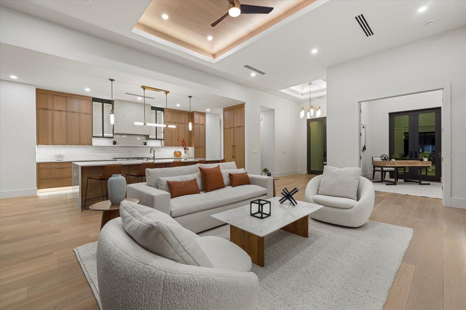 GRANADA PARK - Residential