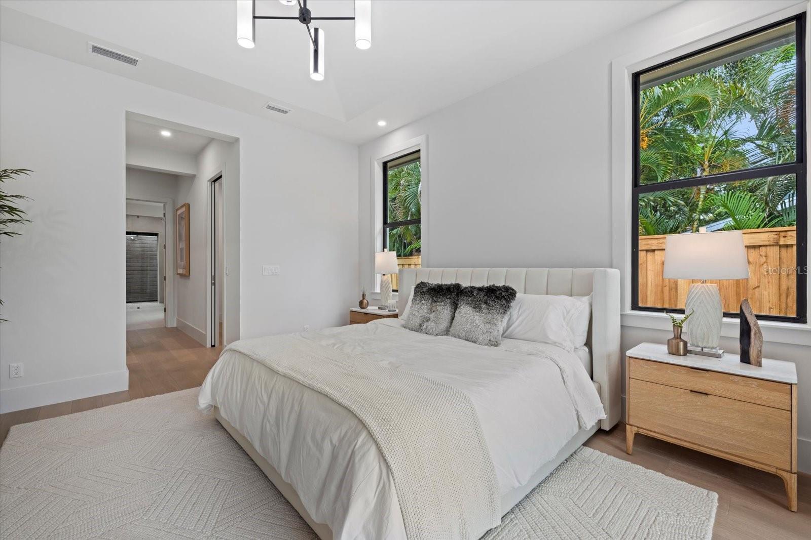 GRANADA PARK - Residential