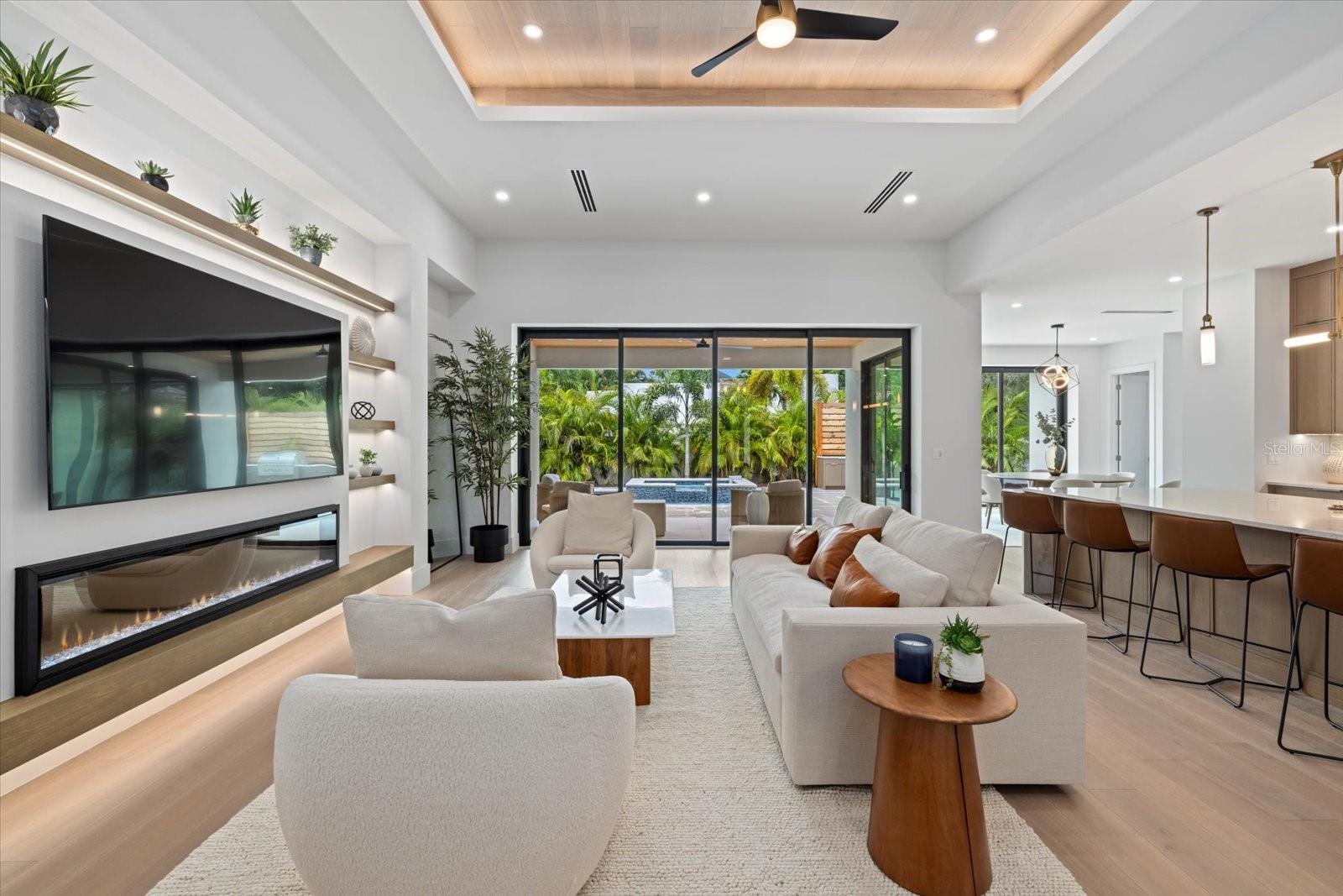 GRANADA PARK - Residential