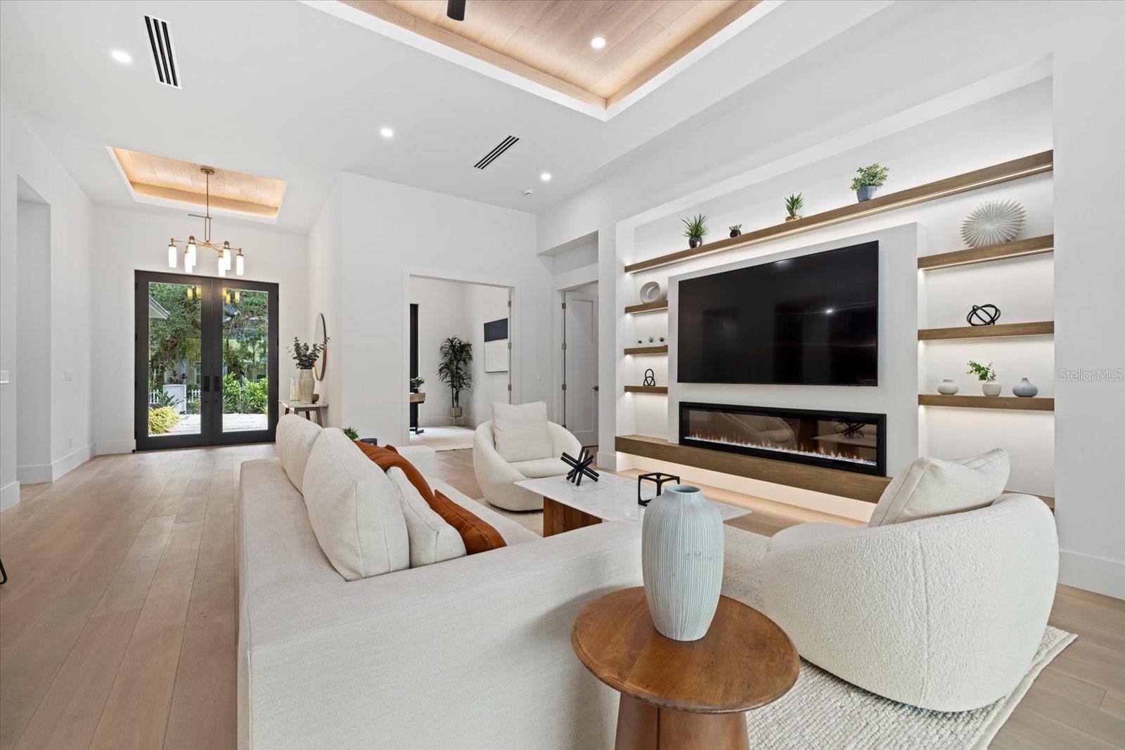 GRANADA PARK - Residential