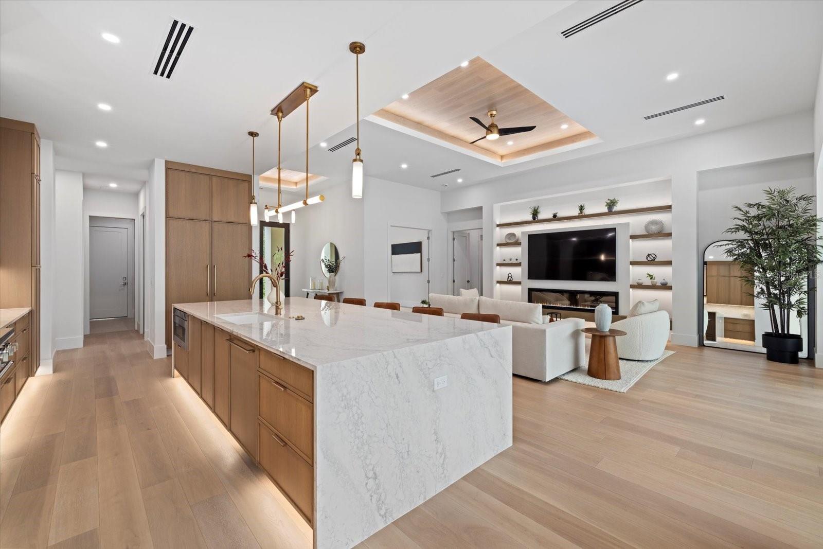 GRANADA PARK - Residential