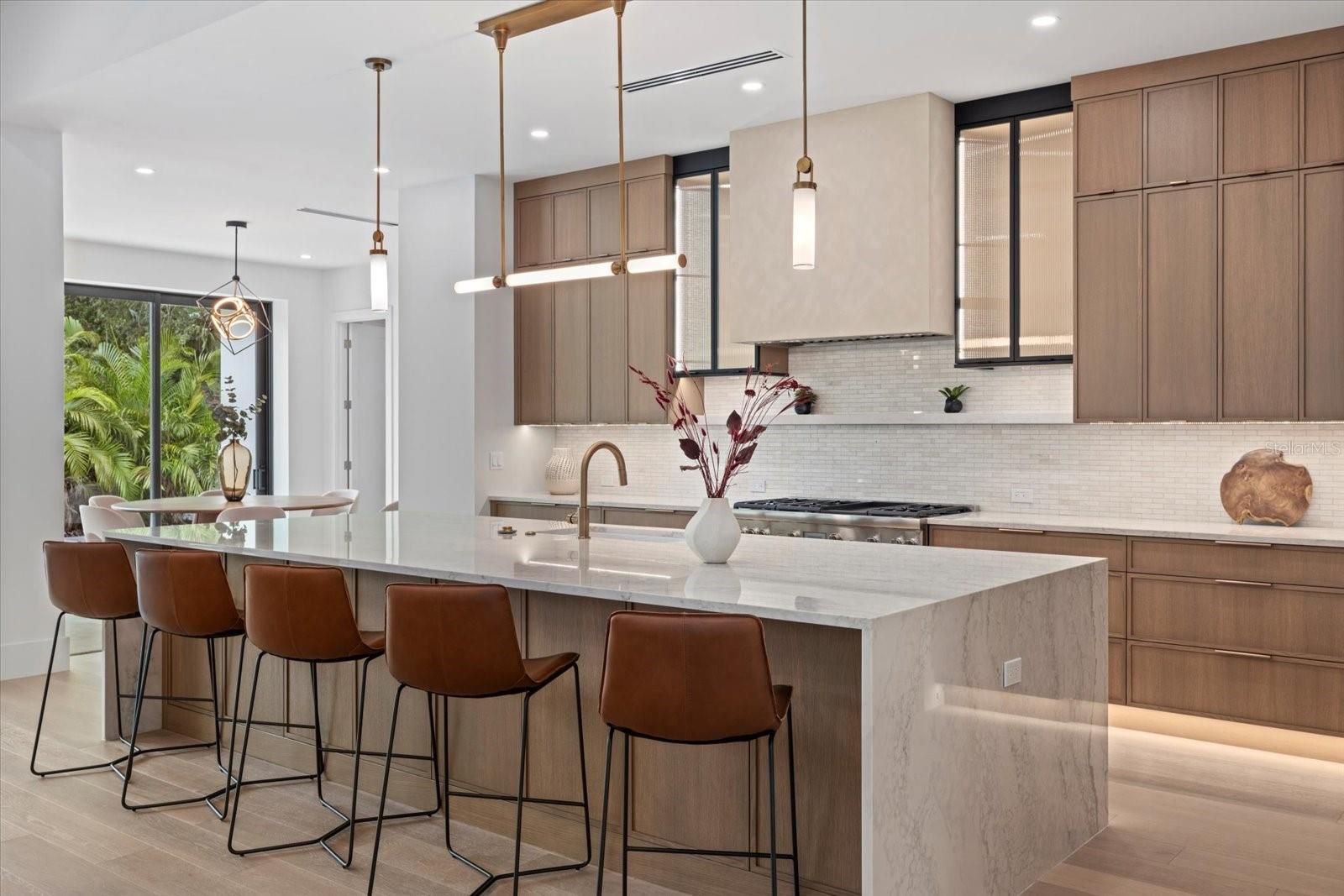 GRANADA PARK - Residential