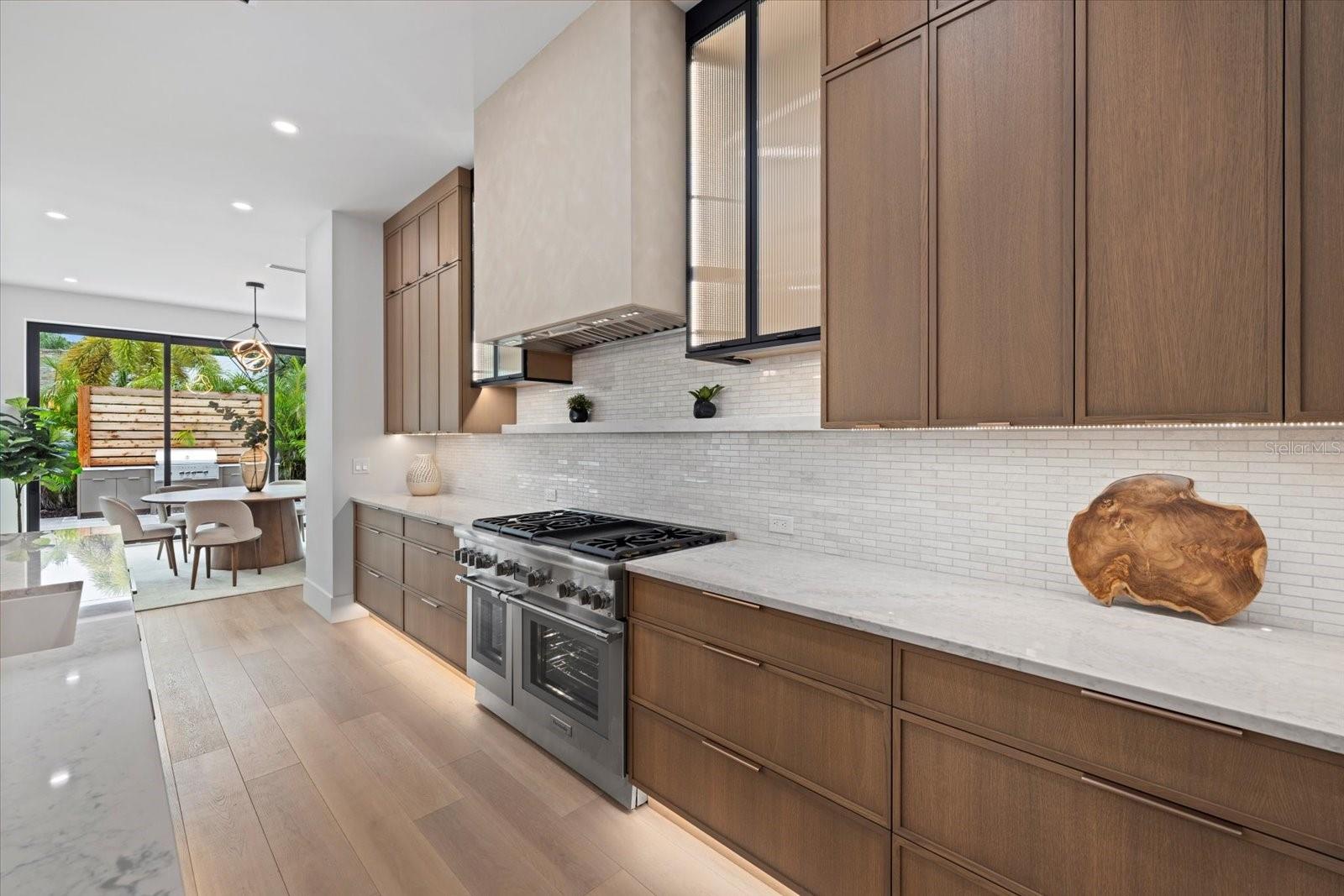 GRANADA PARK - Residential