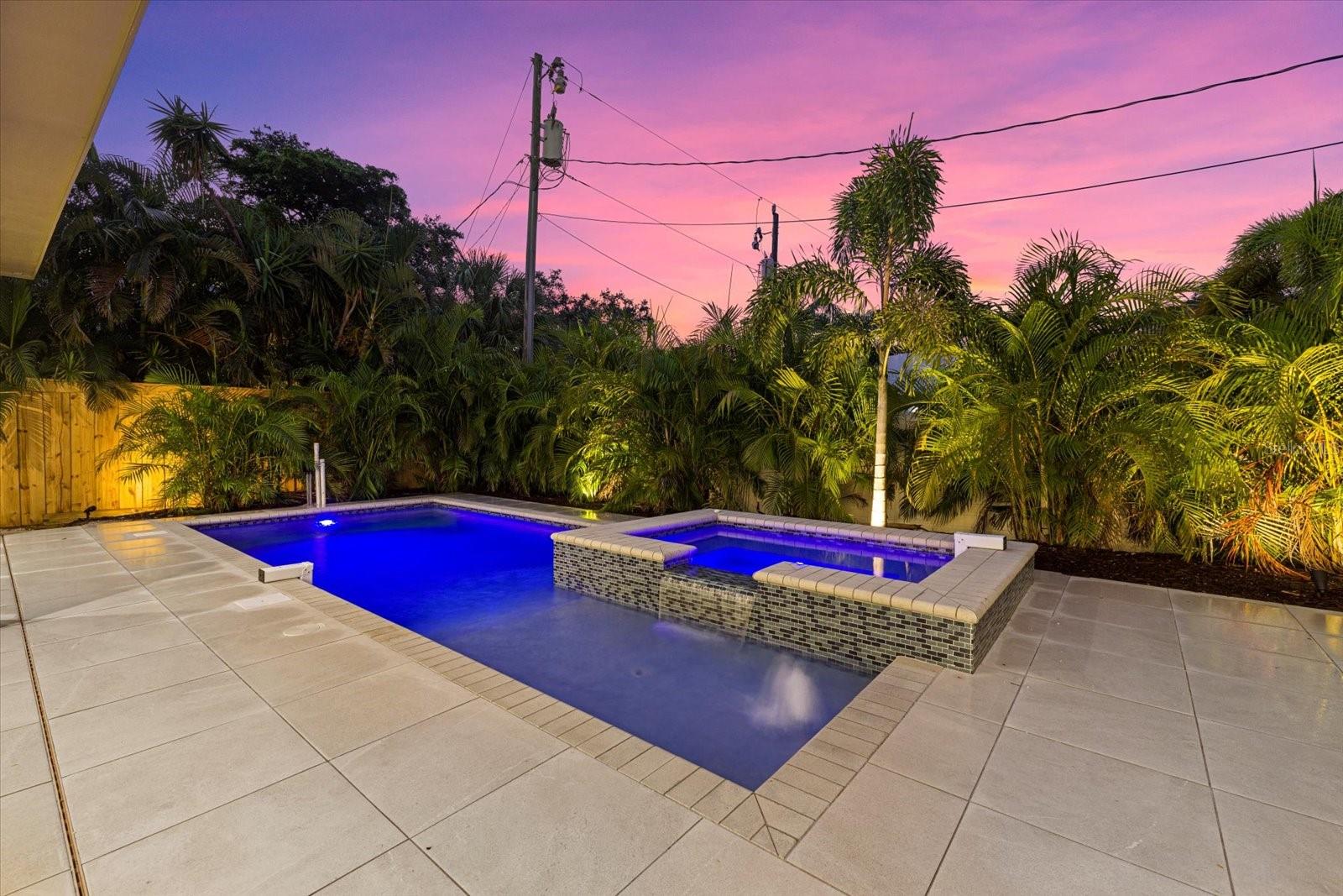 GRANADA PARK - Residential