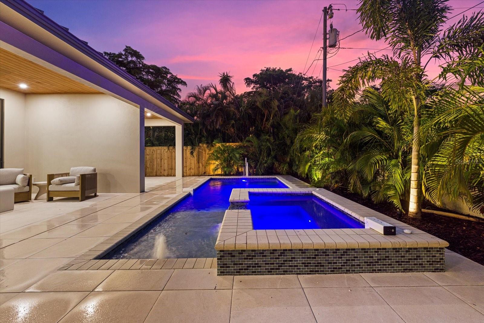 GRANADA PARK - Residential