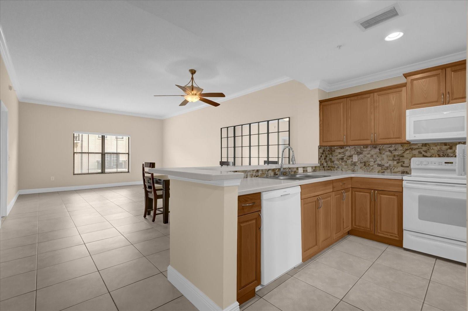 706 WESTPARK WAY 203